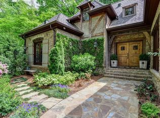 1075 Balmoral Rd, Sandy Springs, GA 30319