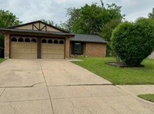 1005 Waverly Dr, Arlington, TX 76015