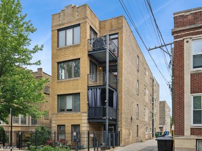 4415 N Troy St APT 2, Chicago, IL, 60625