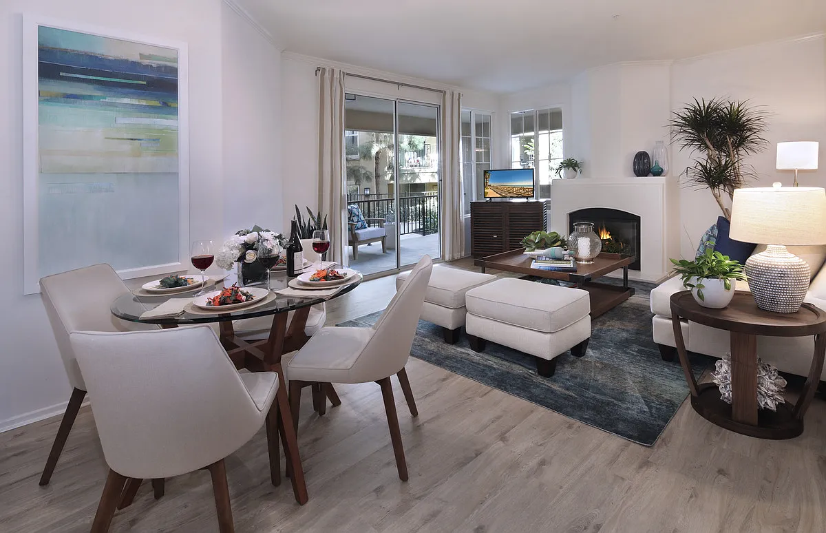 Torrey Villas Apartment Homes — Photo 2