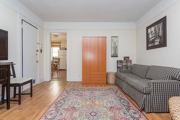 Rented by Compass | media 45