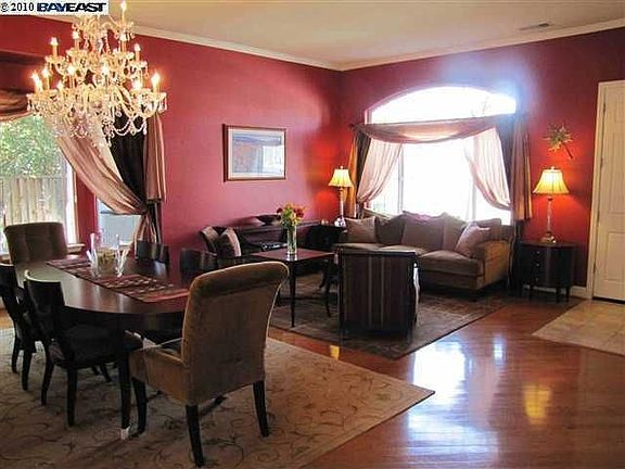 5th image of 4636 Persimmon Dr