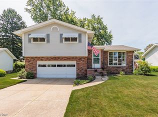 21291 Ellen Dr, Fairview Park, OH