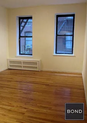 Rented by Bond New York | media 17