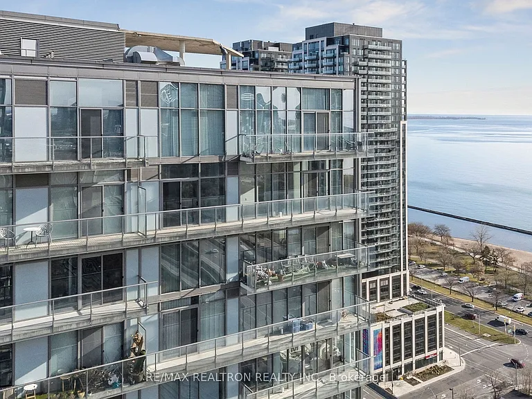 103 The Queensway #2805 — Photo 42