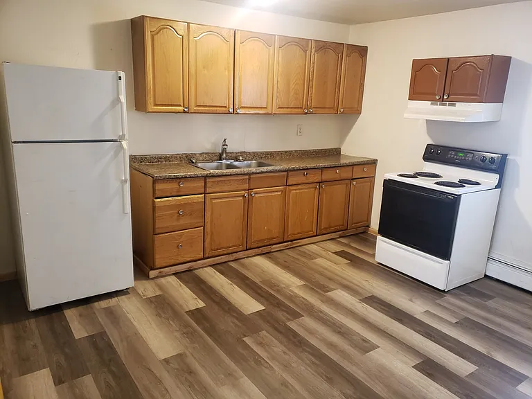 900 W 29th Pl #2 — Photo 3