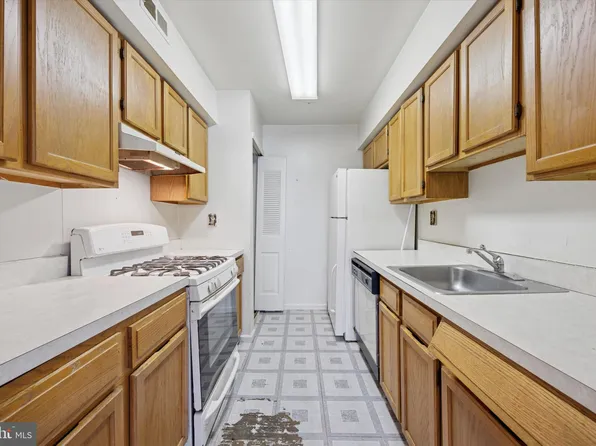 10103 Northeast Ave APT 9, Philadelphia, PA 19116