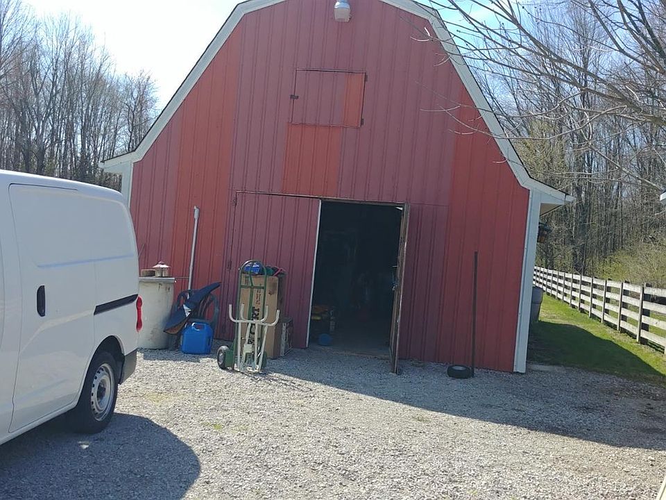 2nd image of 2831 Cedarville Rd