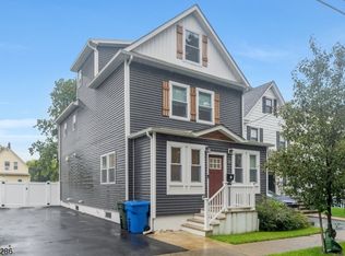 31 Grove St, Rutherford, NJ 07070