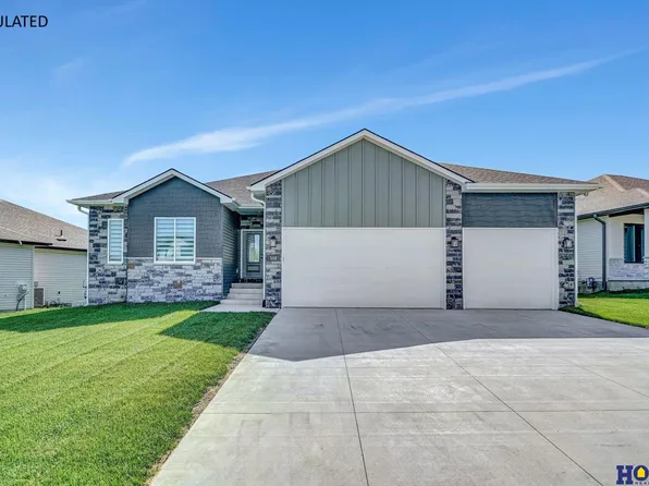 7920 Ephraem Ln, Lincoln, NE 68516