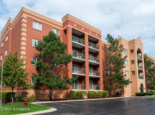55 S Hale St UNIT 102, Palatine, IL 60067
