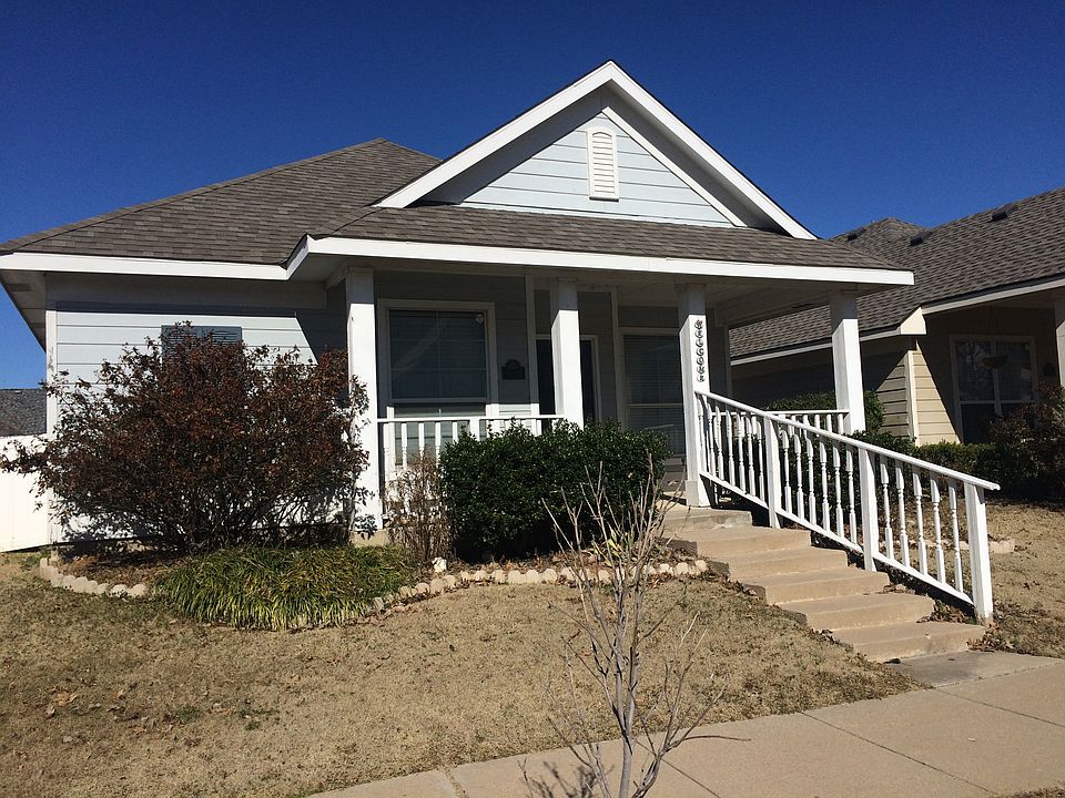 Super cute home with big covered porch