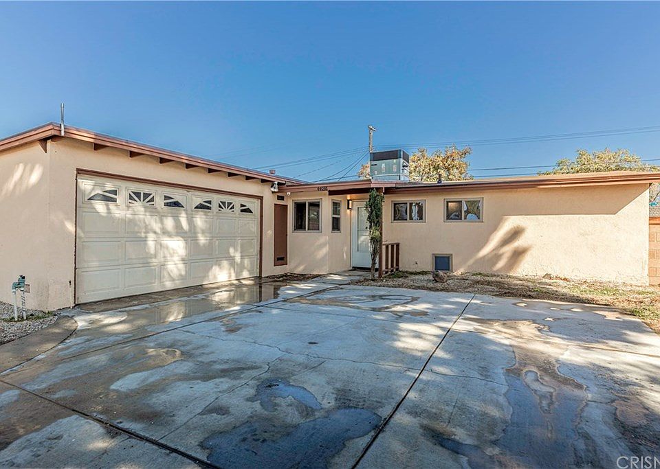 1st image of 44038 2nd St E