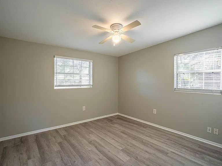 3007 Willow Ave — Photo 16