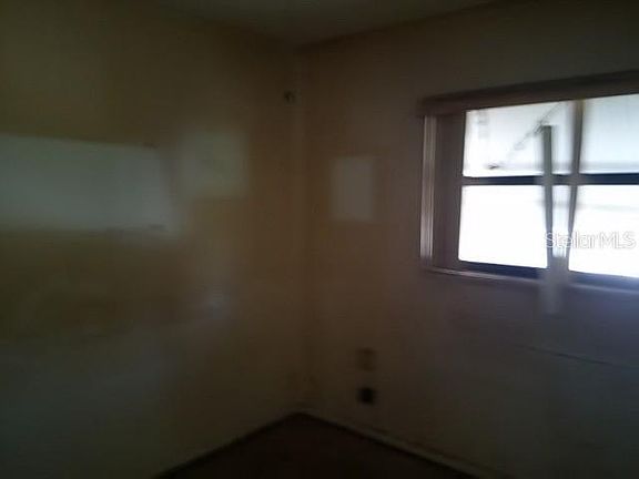 4th image of 115 Chapel Ln