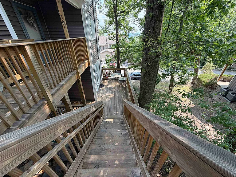 302 Heights Dr — Photo 20