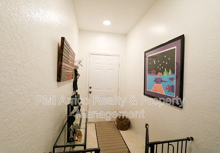 10922 Winter Crest Dr — Photo 3