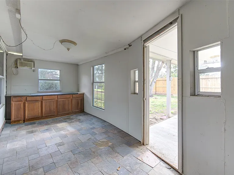 14802 Newton Falls Ln — Photo 24