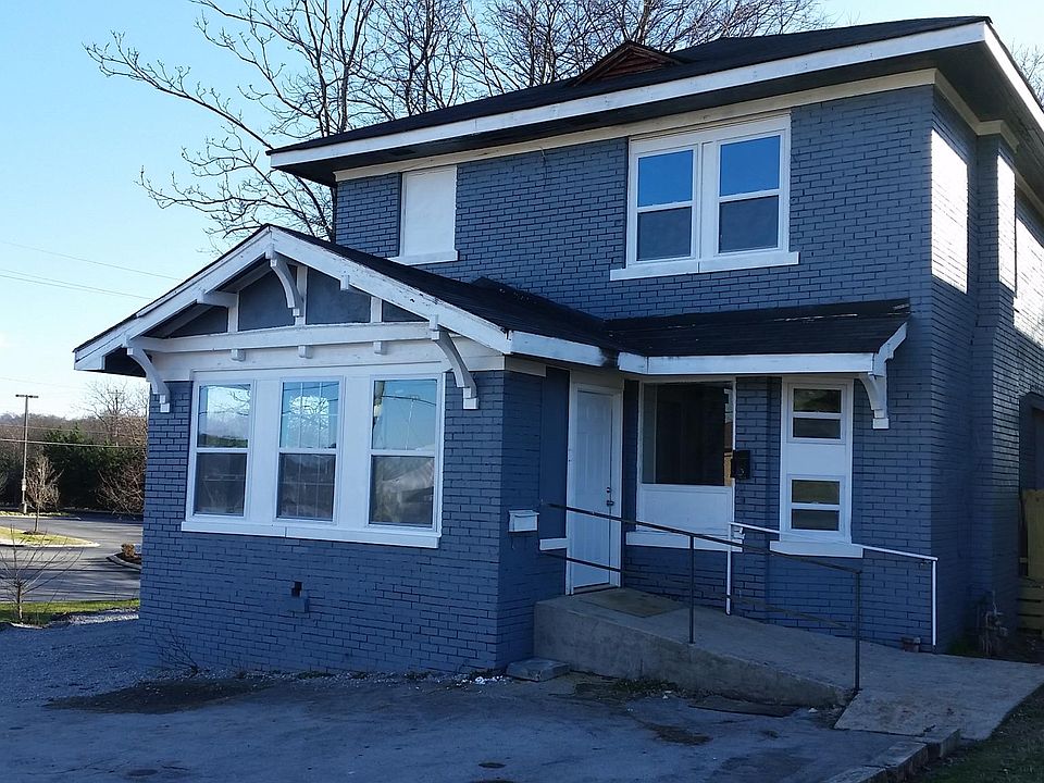 1st image of 1028 McCallie Ave