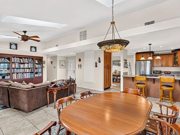5th image of 11909 Sky View Dr