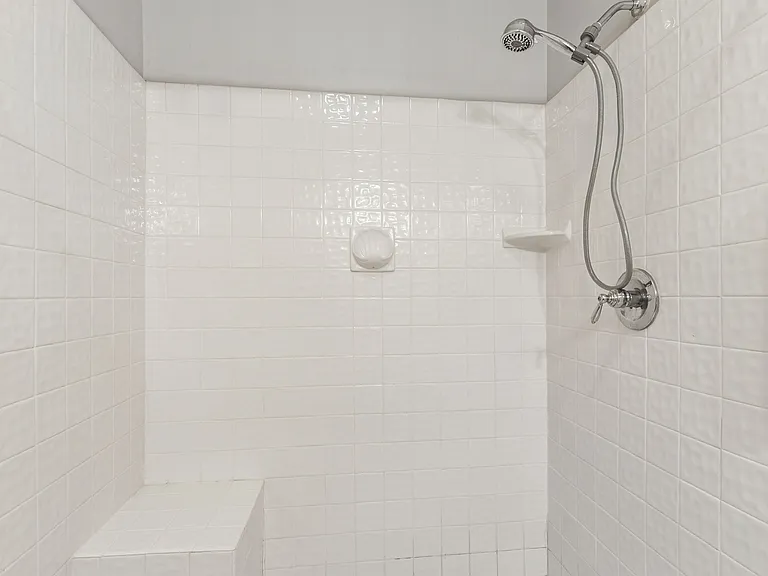 253 Cedar Crst — Photo 7