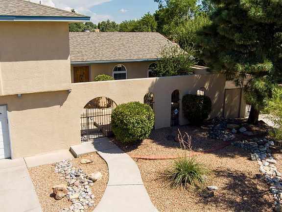 2nd image of 6905 Gisele Dr NE