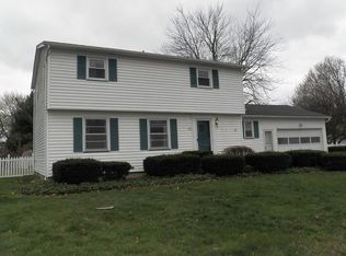 11 Kentwood Dr, Rochester, NY 14626