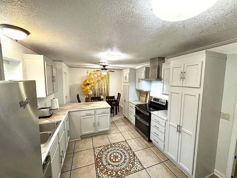 3236 Topaz Way — Photo 8
