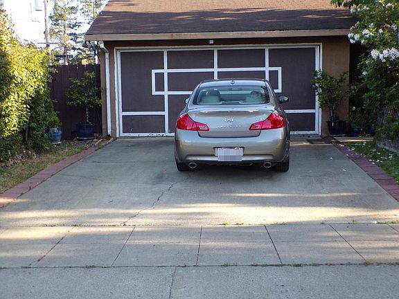 3rd image of 2382 Stratford Dr