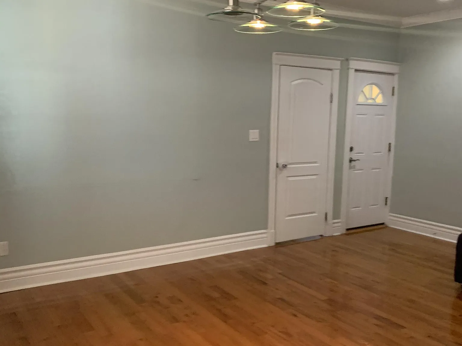 RIA Properties - 4947 3E — Photo 2