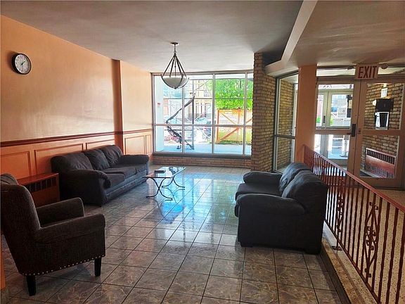 5th image of 735 Avenue W APT L1