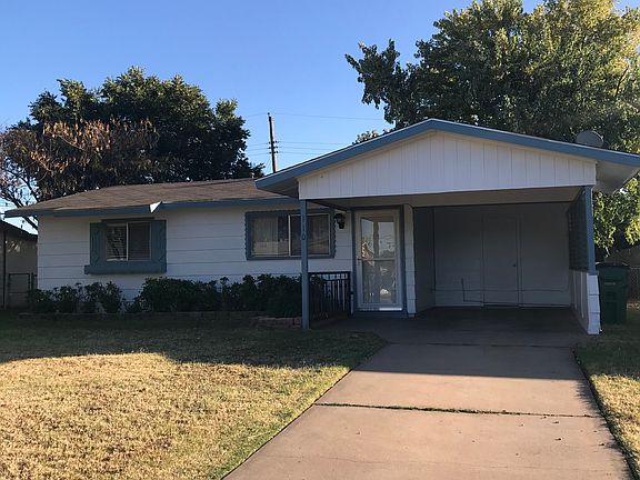 2nd image of 110 E Garden Dr