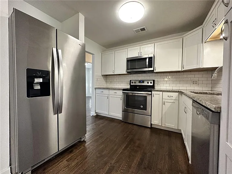 503 Concord Woods Dr SE — Photo 8