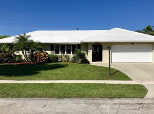 1007 Walnut Ter, Boca Raton, FL 33486