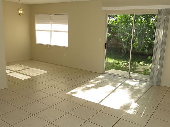 4th image of 2153 McIntosh Rd