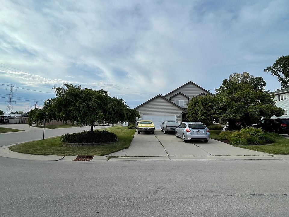 1st image of 10652 W Parnell Ave
