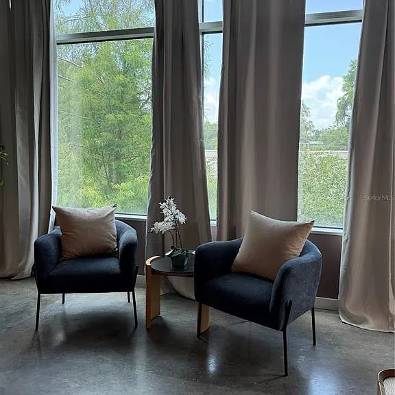 525 E Jackson St #305 — Photo 8