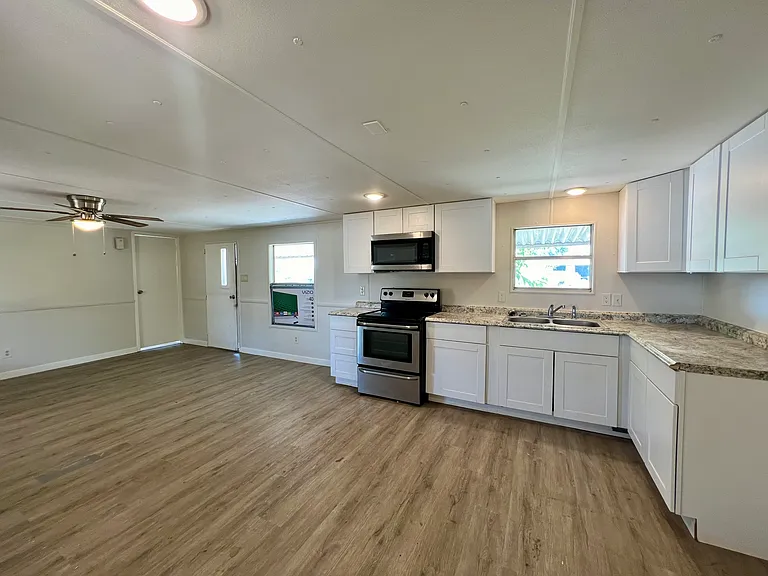 2704 E Ocotillo Dr — Photo 5