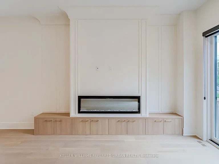 39 Wesley Ave — Photo 18