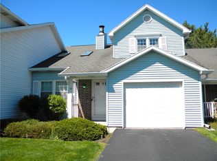 30 Raven Wood, Rochester, NY 14624