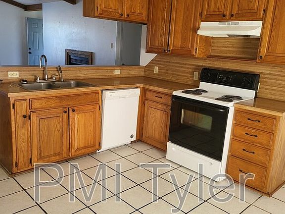4th image of 10855 Chickasha Dr