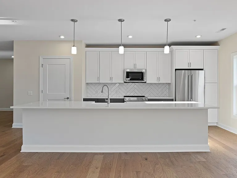 5233 Highpointe Lakes Dr #401 — Photo 23