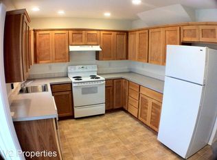 11877 SE Pine St #PIN877, Portland, OR 97216