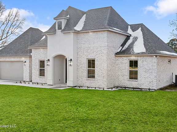 4th image of 24 Post Oak Dr