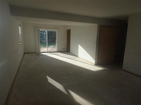 2nd image of 14740 Campbell Ave