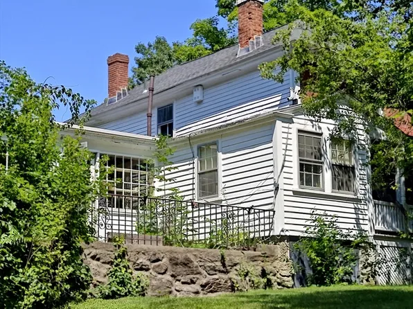 10 Exchange St, Hopkinton, MA 01748