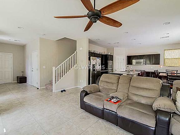 4th image of 3153 Lake Como Ave