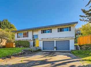 924 Valley Pl, Kent, WA 98031