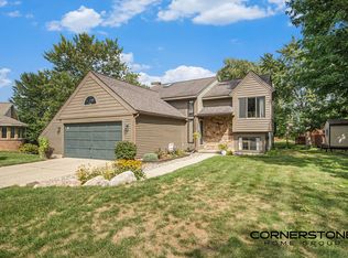 4926 Farmview Ln SE, Kentwood, MI 49508