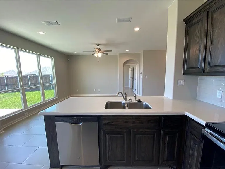 5713 River Rd — Photo 12